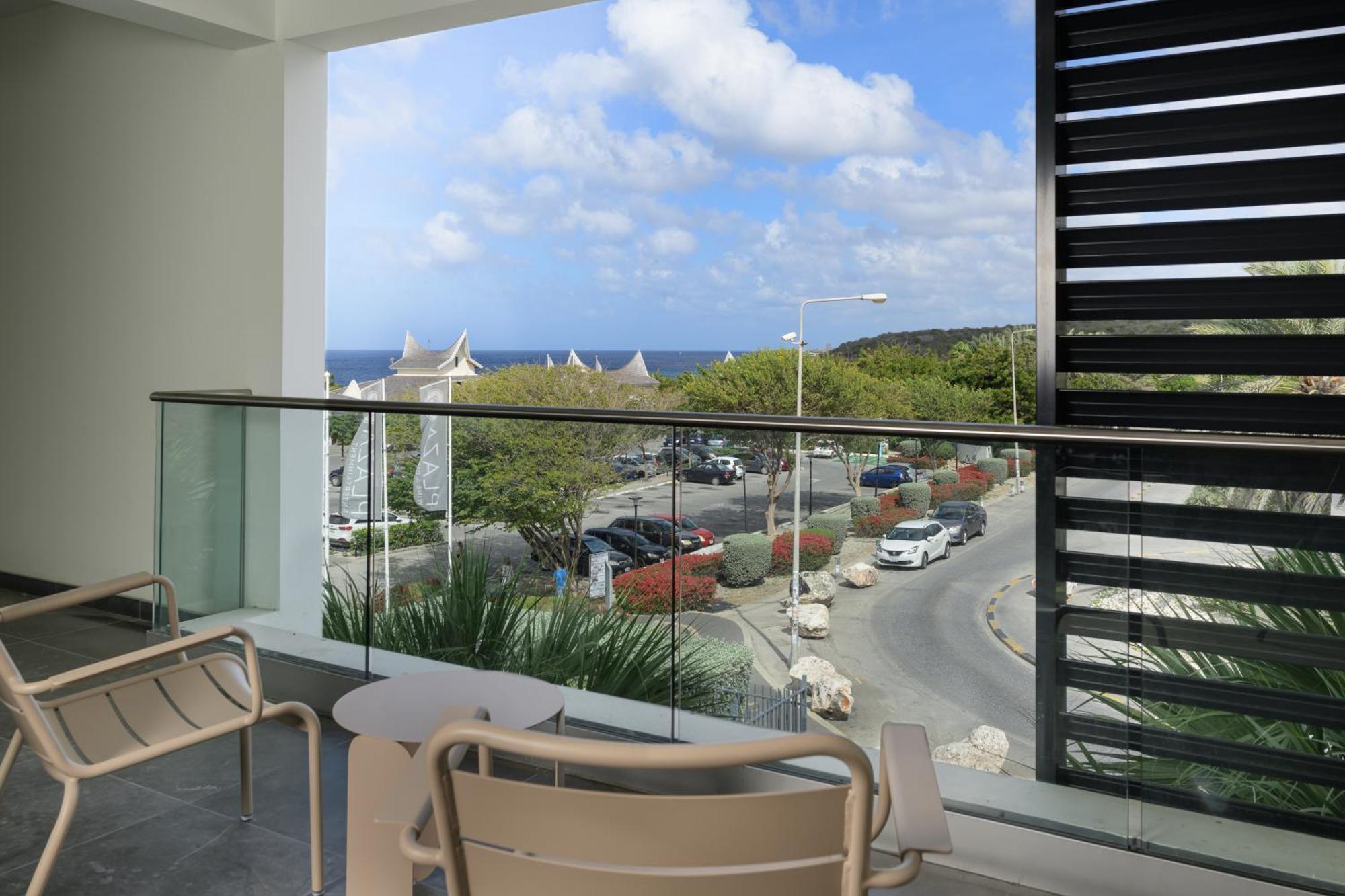 Papagayo Beach Hotel (Adults Only) Виллемстад Экстерьер фото