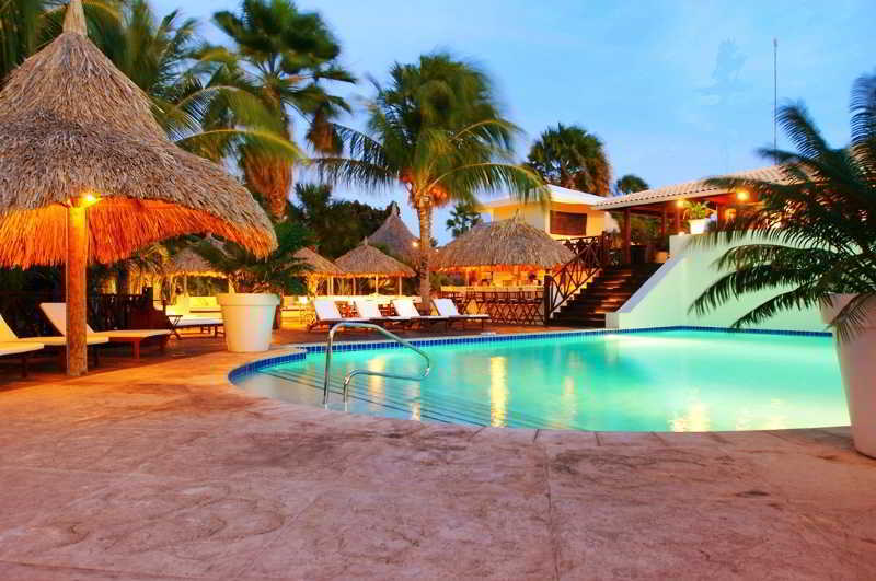 Papagayo Beach Hotel (Adults Only) Виллемстад Экстерьер фото