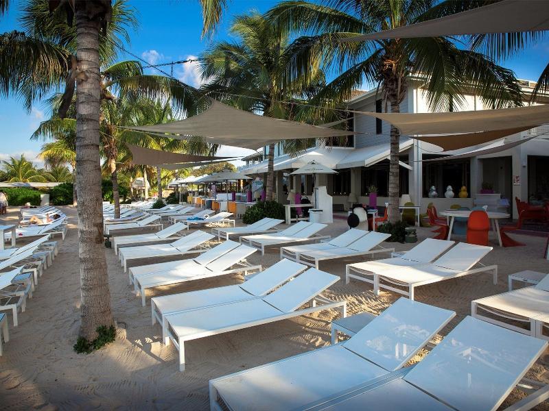 Papagayo Beach Hotel (Adults Only) Виллемстад Экстерьер фото